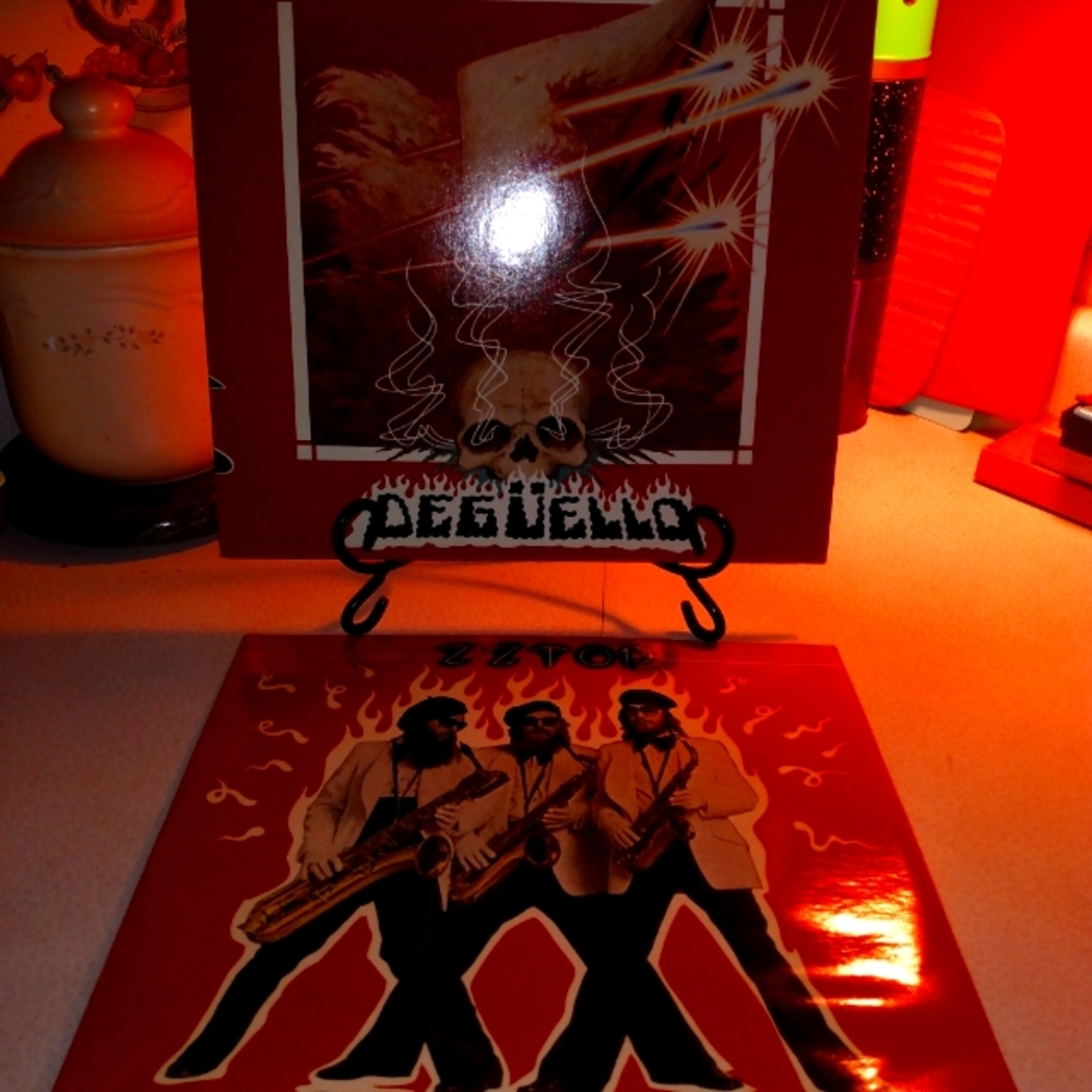 Import Europe ZZ Top Deguello On WB 56701 EX/VG+